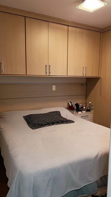 suíte com armário planejado