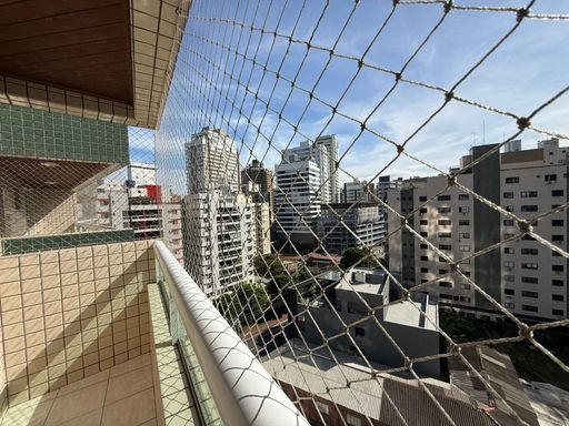 sacada das suítes com vista livre