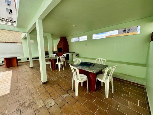 área gourmet com churrasqueira a carvão