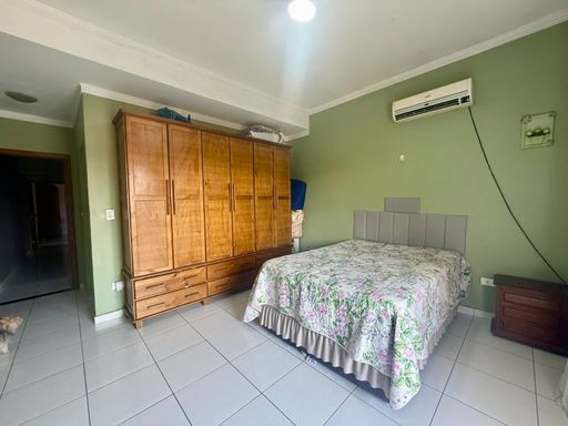 ampla suíte 1 com ar condicionado