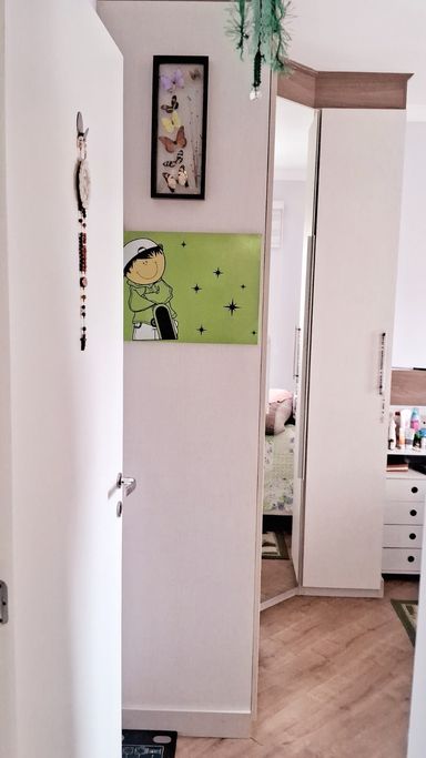 dormitório 2 com armários planejados