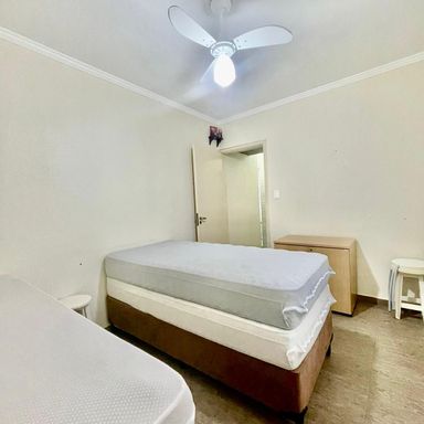 dormitório 2 com ventilador de teto