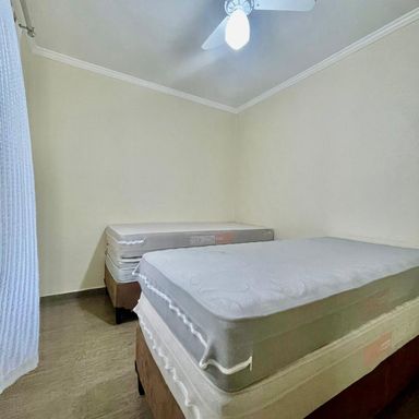 dormitório 2 com ventilador de teto