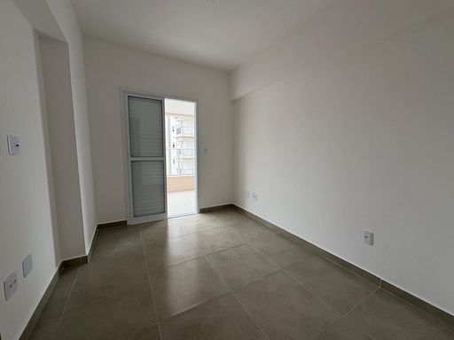 dormitório bem arejado e iluminado com acesso a varanda gourmet