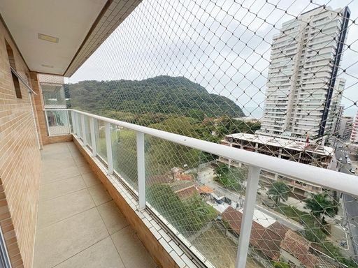 Varanda das suítes com vista privilegiada para a praia e ao morro do Xixová