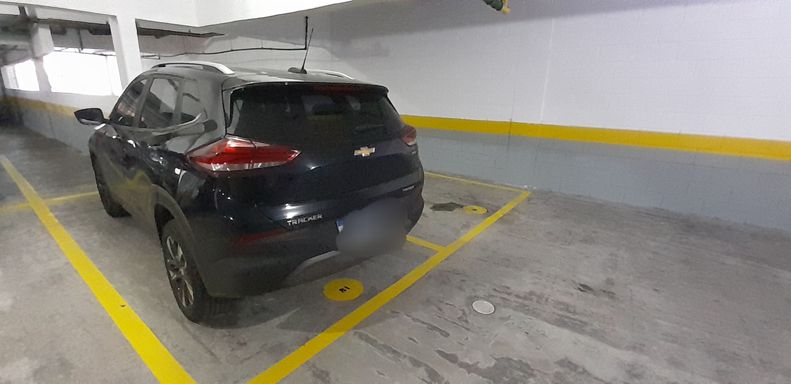 vaga coberta e demarcada (-1)