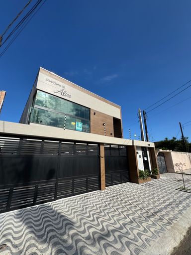 Fachada imponente do Residencial Alice