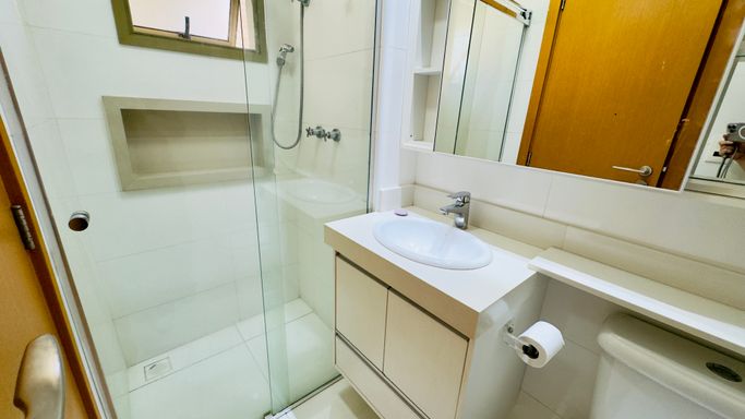 banheiro suíte principal com ventilação natural