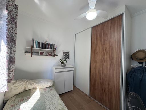 dormitório com armário planejado