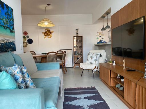 sala ampla 2 ambientes semi integrada a cozinha com amplo balcão em granito