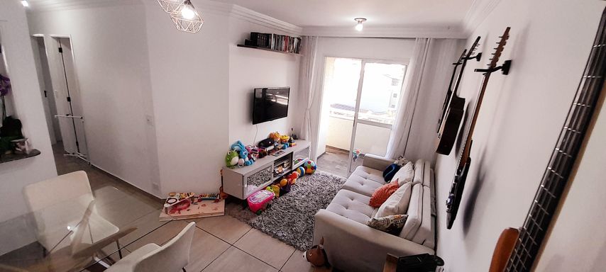 sala ampla 2 ambientes com sacada e vista livre privilegiada