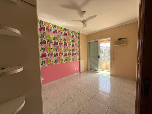 suíte 3 ampla com armário planejado e acesso a sacada