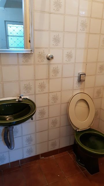 banheiro da área de serviço