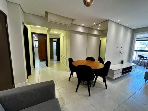 sala 2 ambientes com acesso a varanda gourmet e aos dormitórios