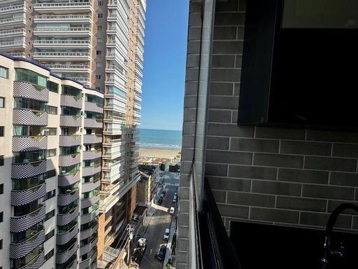 vista mar lateral privilegiada da varanda gourmet