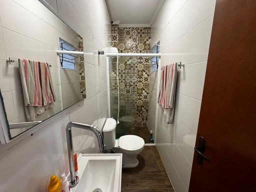 banheiro com box blindex