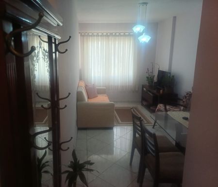 sala ampla 2 ambientes bem arejada com vista para rua