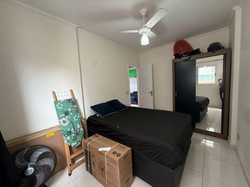 segundo dormitório com ventilador de teto