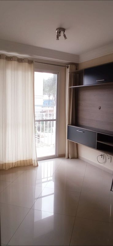 sala 2 ambientes com sacada