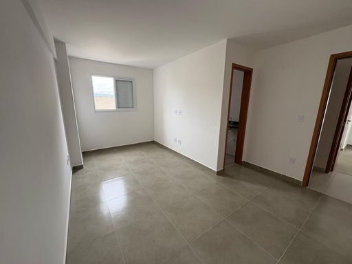 suíte 2 bem arejada e iluminada