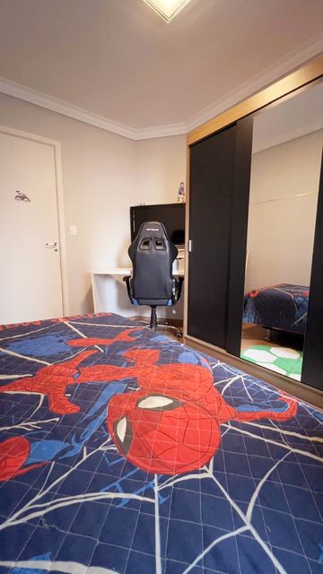 segundo dormitório bem arejado e iluminado