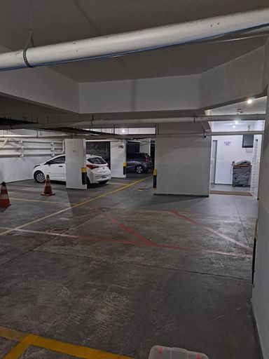 vaga do estacionamento coberta