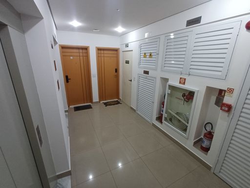 hall dos elevadores do andar