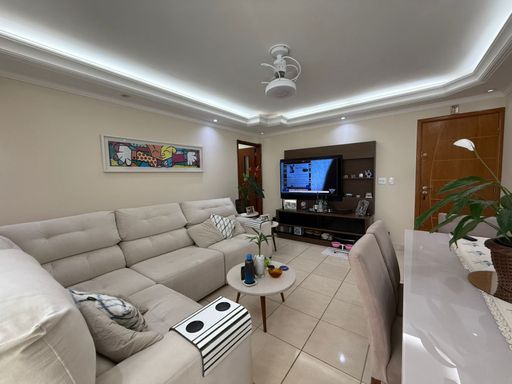 sala ampla 2 ambientes com acesso a sacada envidraçada e vista privilegiada