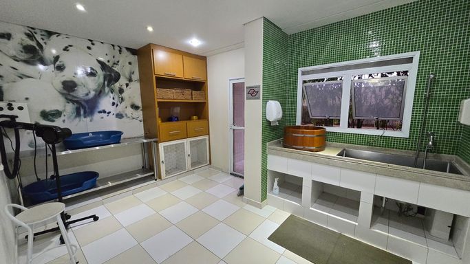 Pet shower