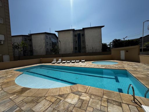 piscina adulto e infantil
