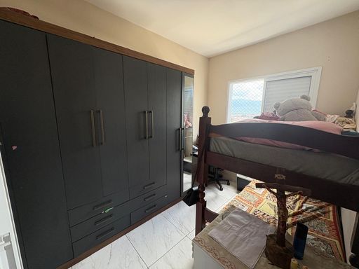 dormitório 2 bem arejado e com iluminação natural