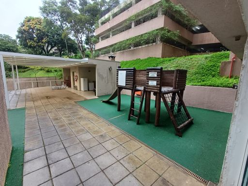 playground com acesso a área gourmet