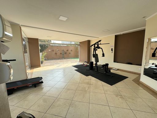 academia com acesso ao espaço verde