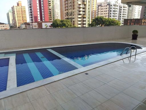 piscina climatizada adulto e infantil com vista livre