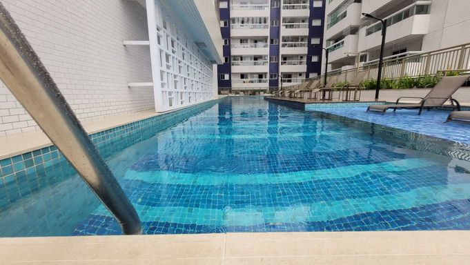 piscina climatizada adulto e criança