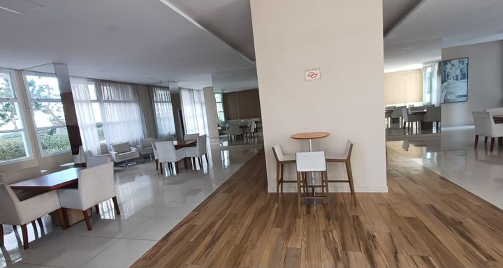 amplo e moderno salão de festas