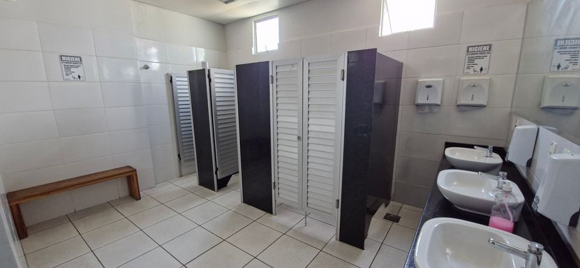 Vestiário/banheiro feminino