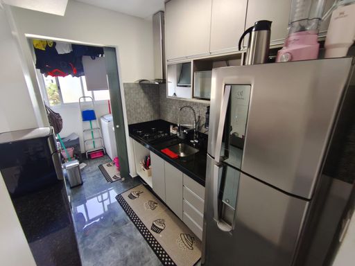 Cozinha e área de serviço