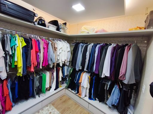 Closet interligado com Suíte