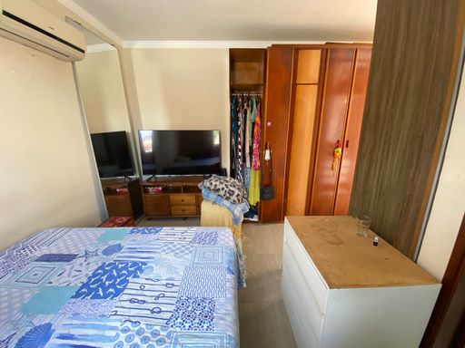 Suíte com espaço para closet