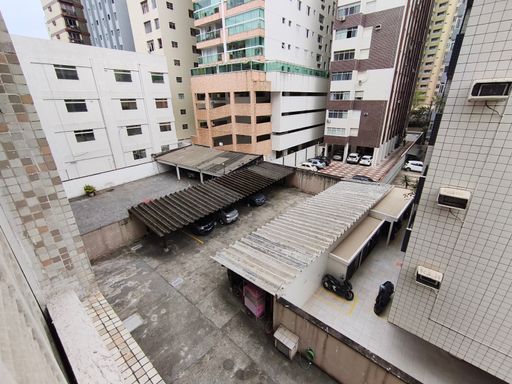 Garagem escriturada, demarcada e coberta