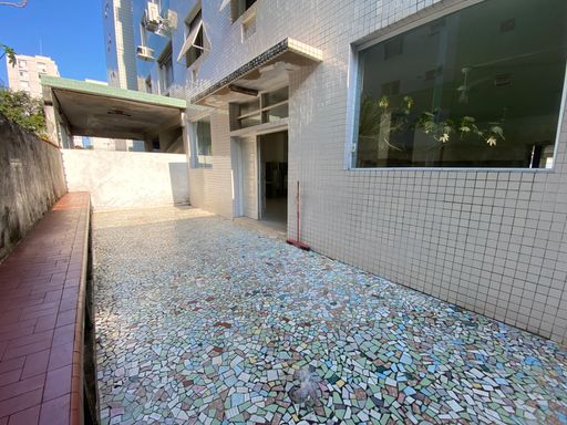 Parte externa do salão de festas