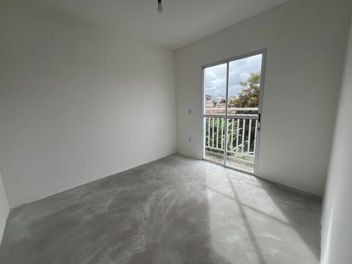 dormitório com sacada