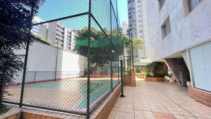 QUADRA DE POLIESPORTIVA