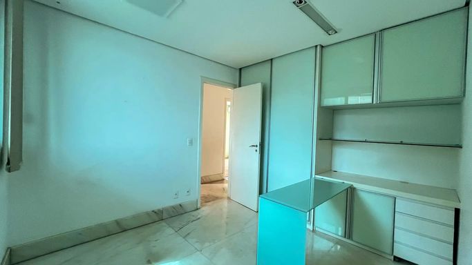 Quarto/escritorio