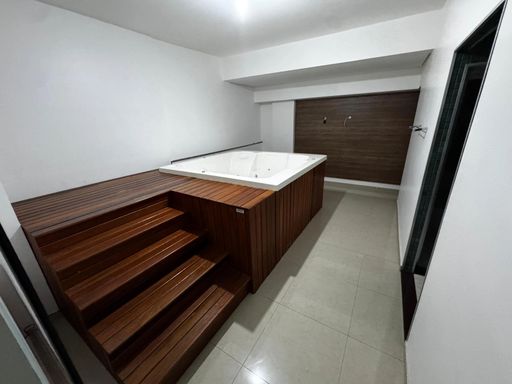 Sauna com hidromassagem do prédio