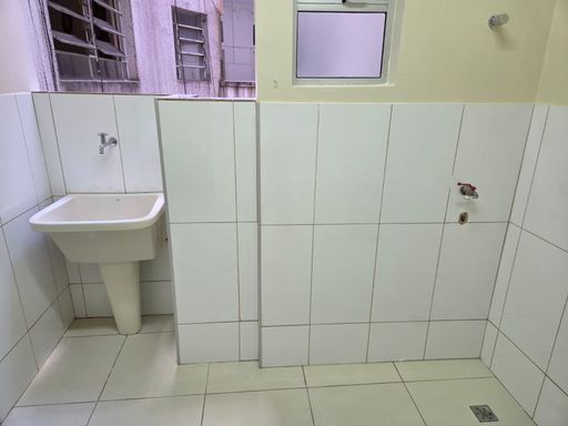 ÁREA DE SERVIÇO