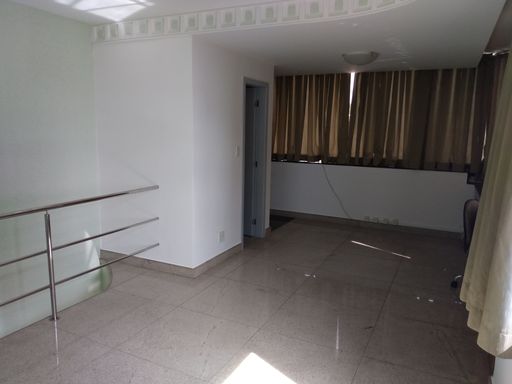 Sala segundo pavimento