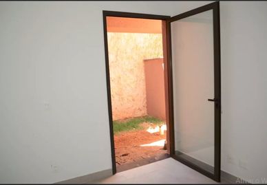 SALA SAIDA PARA  AREA PRIVATIVA