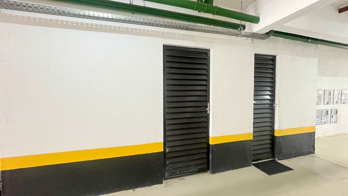 BOX DE DESPEJO NA GARAGEM